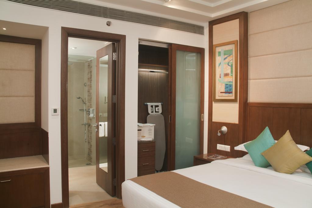Savoy Suites Greater Noida Bagian luar foto