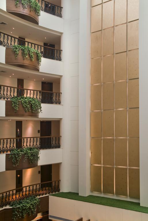 Savoy Suites Greater Noida Bagian luar foto