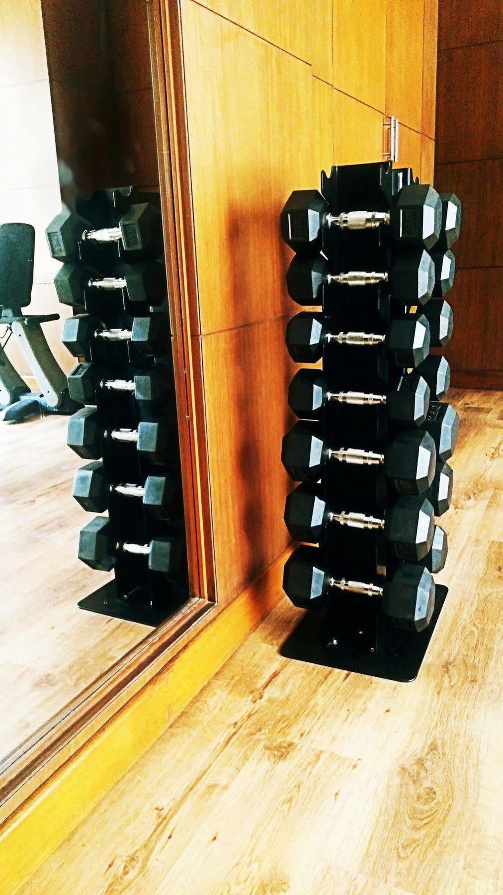 Savoy Suites Greater Noida Bagian luar foto